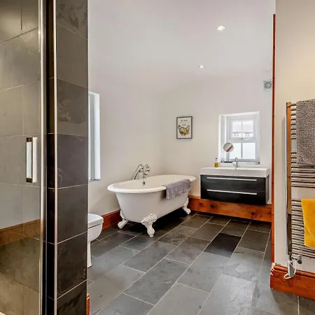 Prázdninový dům 4 Bed In Sz037